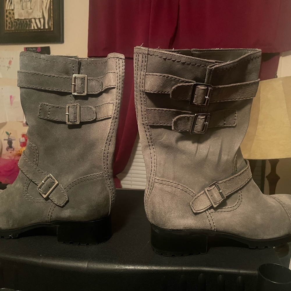 Women Gray Boots